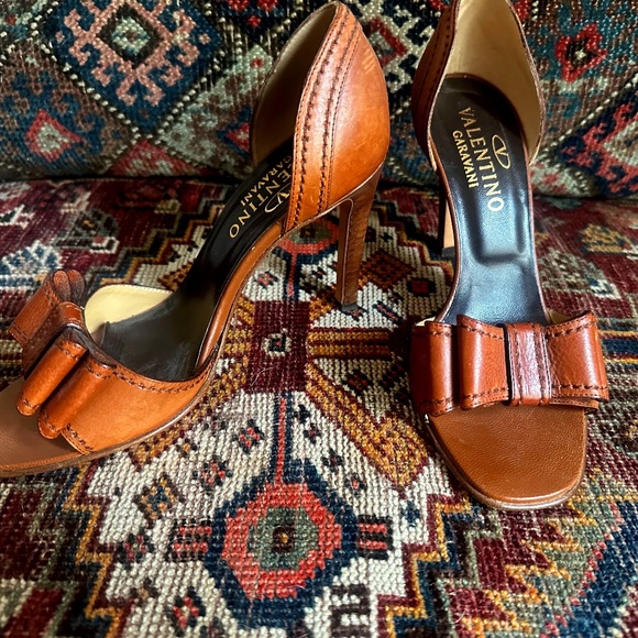 Valentino Garavani Shoes - Vintage Valentino Garavani D'Orsay Peep Toe Leather Heels (Sz. 35.5, Cognac)
